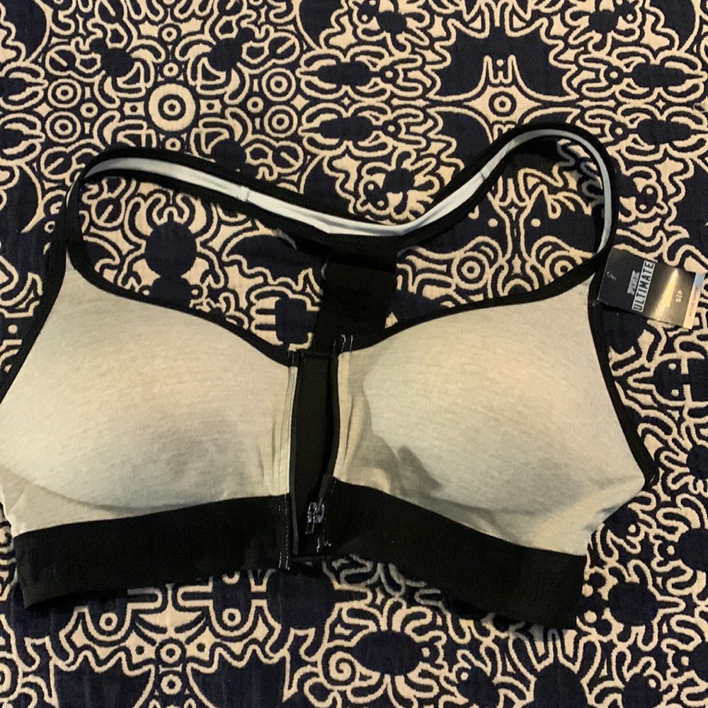 Sports bra